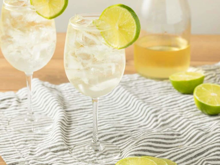 Weinschorle - Was sie ist und wie man Weinschorle selbst herstellt